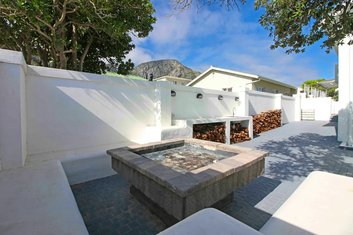 Back Room at Voëlklip Villa, Hermanus