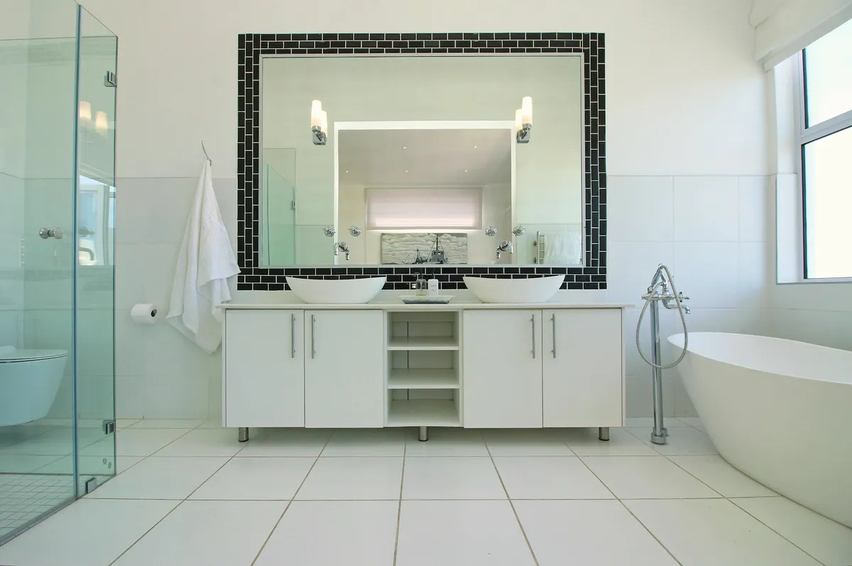 Main Ocean Suite at Voëlklip Villa, Hermanus